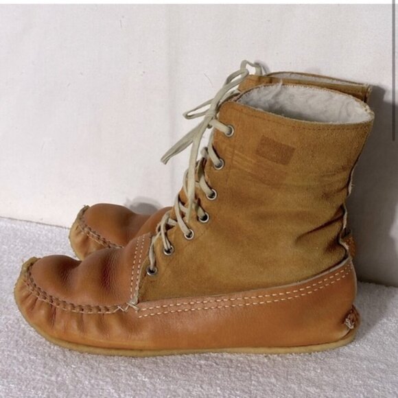 Vintage Handmade Bushcraft Snow Shoes Moccasin Mukluks 8.5 - Picture 3 of 14